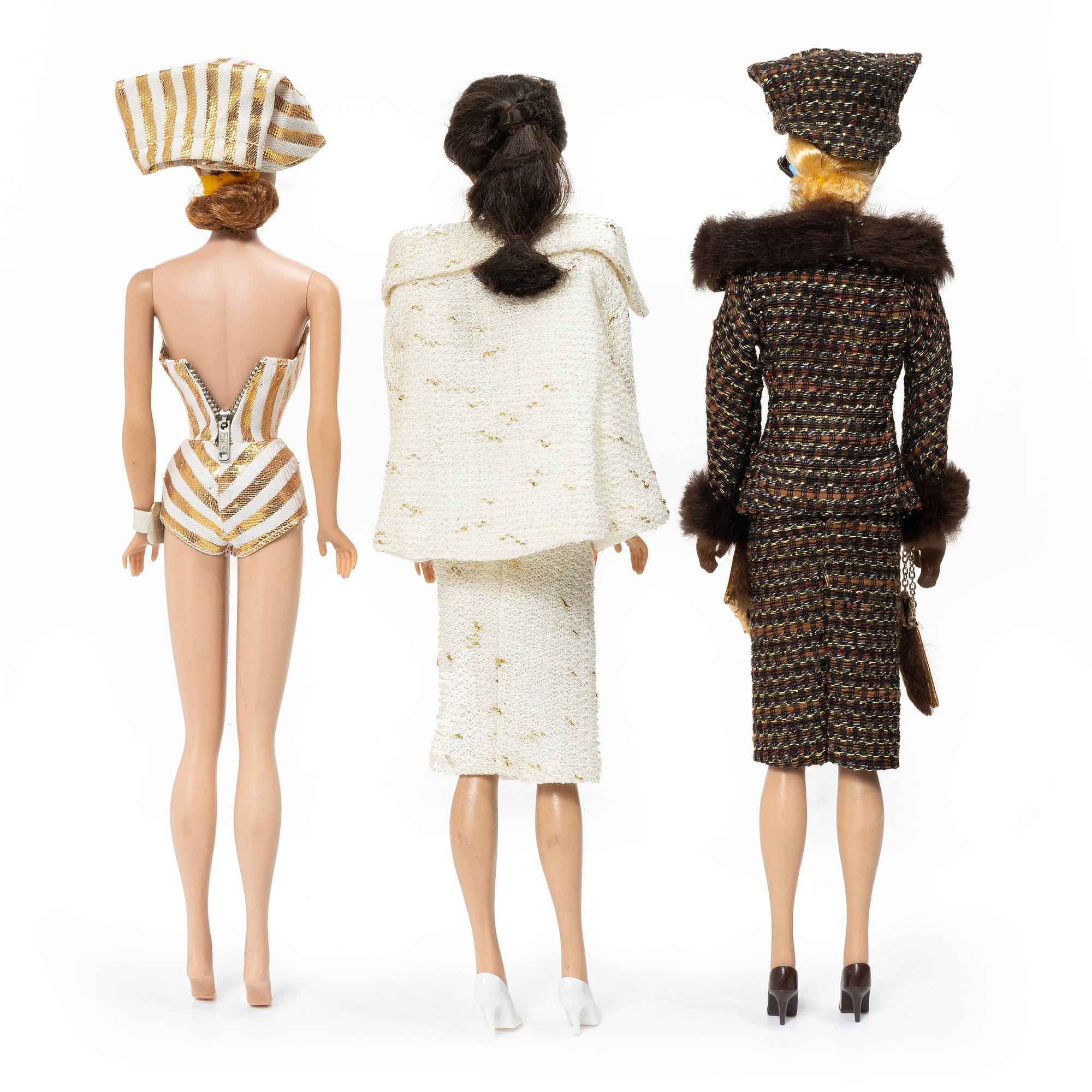 Barbiedockor, 3 st, samt kläder och accessoarer, Mattel, 1960-tal.