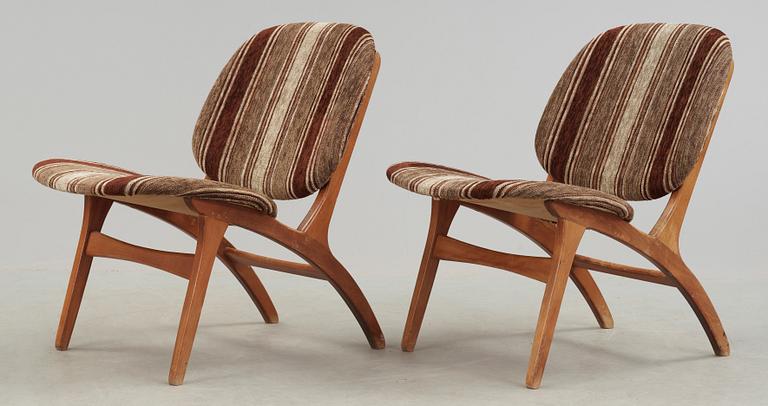 FÅTÖLJER, ett par, 1950/60-tal.