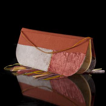 ELINA LIIKANEN,
"Tibet"
Kirja