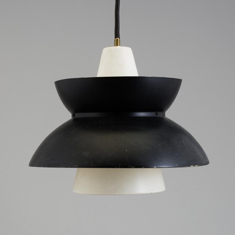 Jorn utzon lamp on sale