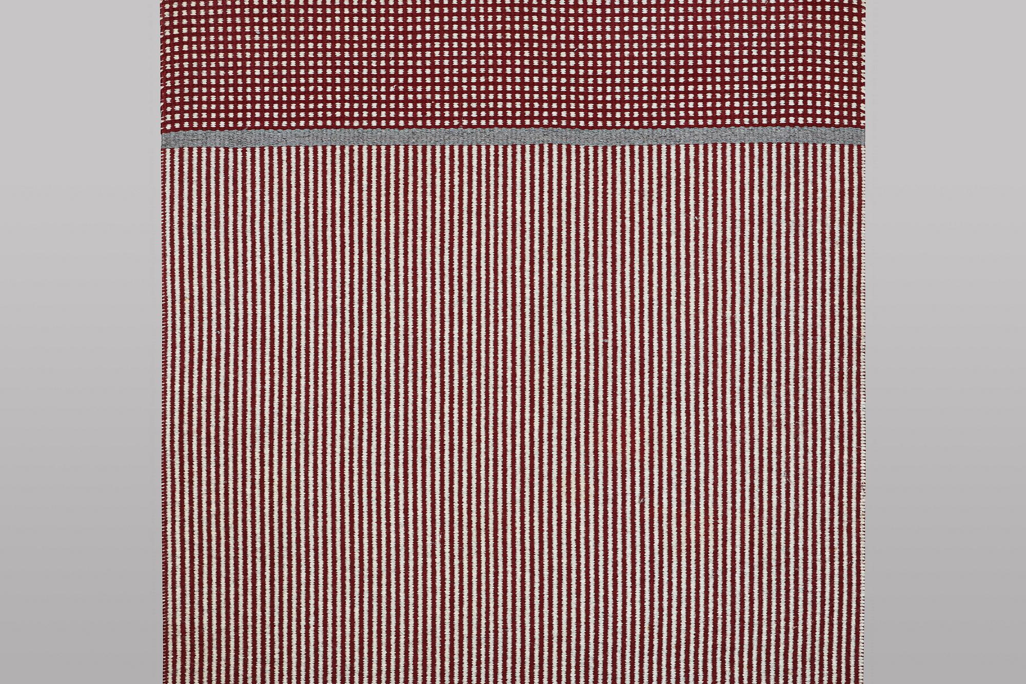 Gallerimatta, Kasthall, ca 345 x 113 cm.