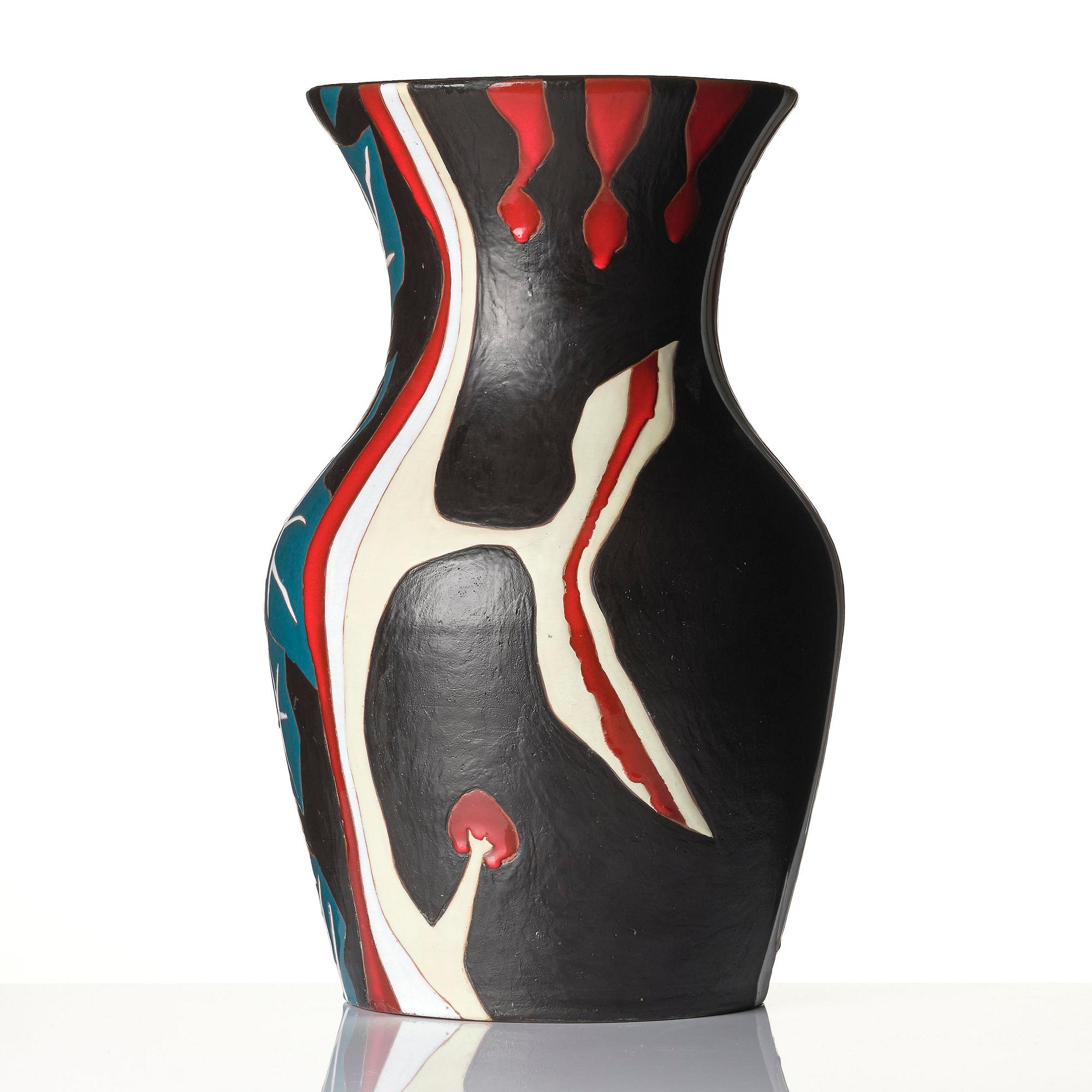 Jean Lurçat, golvvas, glaserat och bemålat lergods, ed. 10/25, Sant Vicens, Perpignan, Frankrike ca 1950.