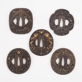 Tsuba, 5 st, Kina/Japan,17 och 1800-tal.