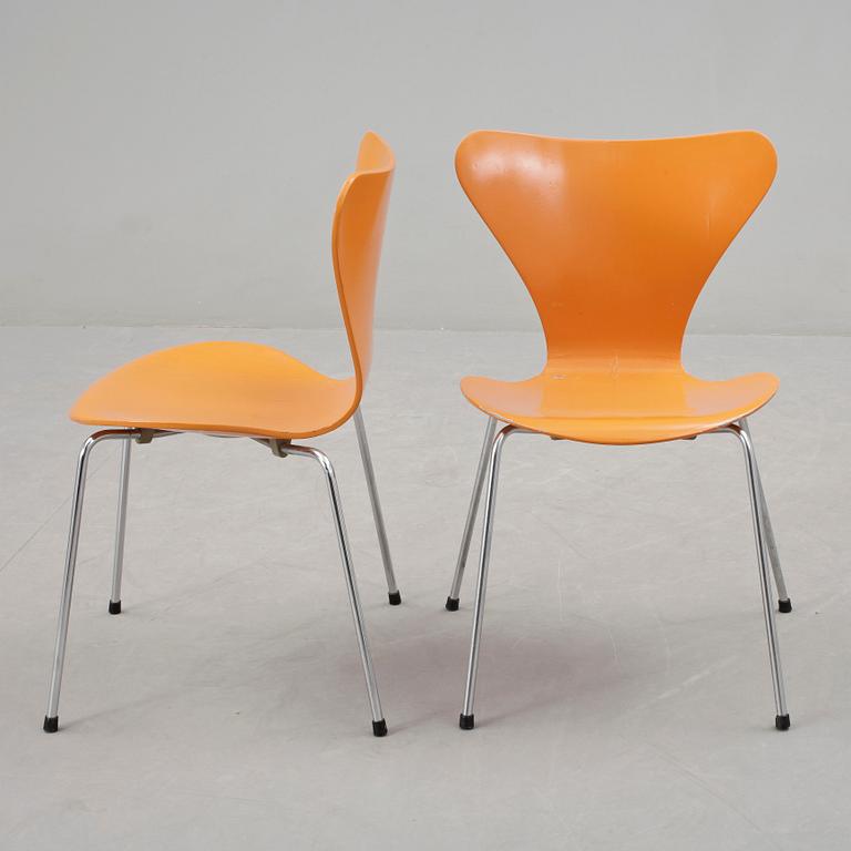 STOLAR, 6 st, "Sjuan", Arne Jacobsen för Fritz Hansen, formgiven 1955.