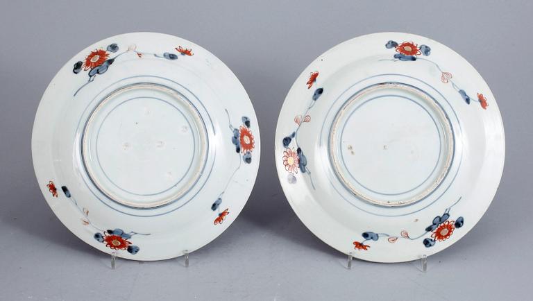 SKÅLFAT, ett par, porslin Imari Japan 1700-tal.