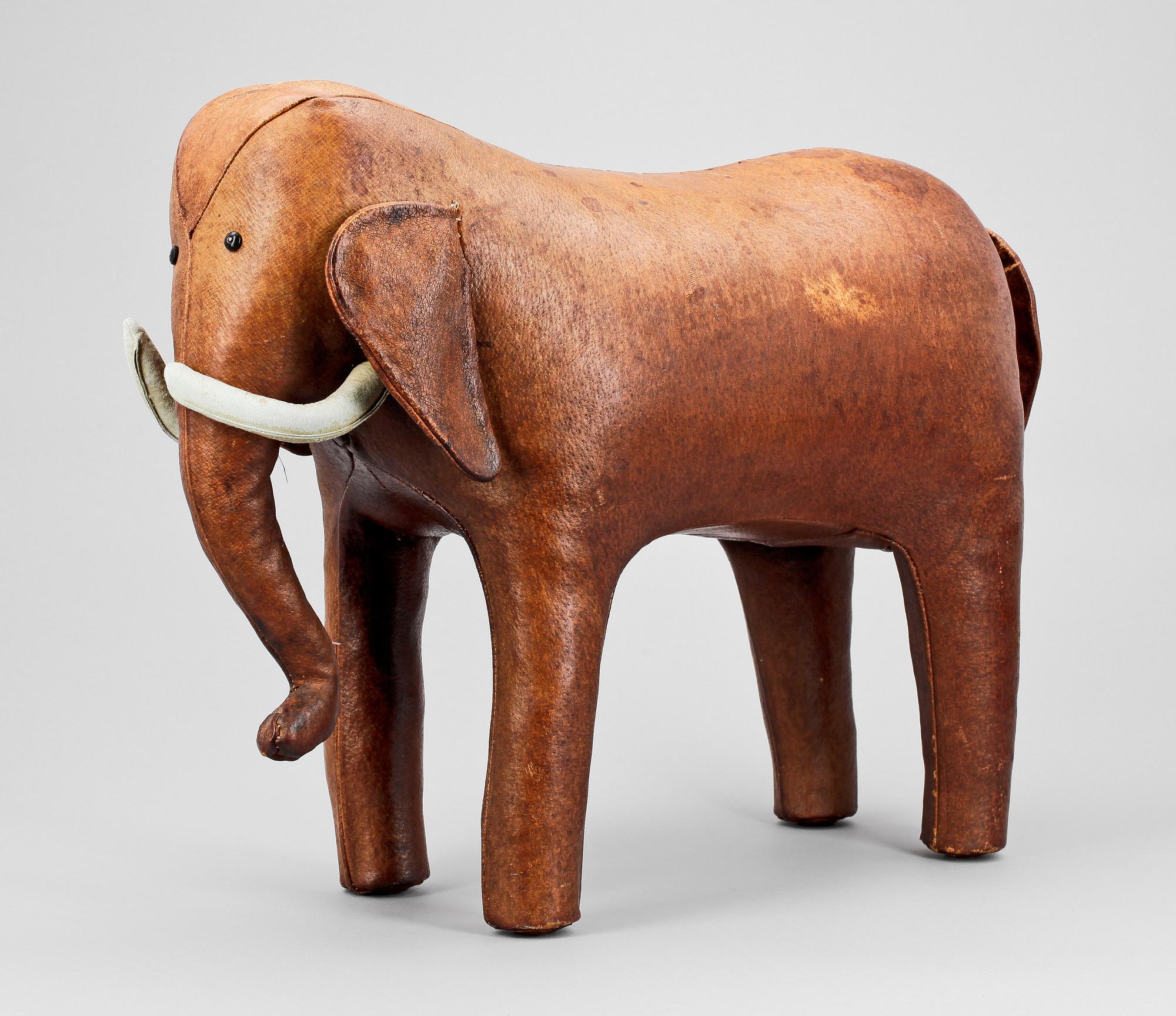 FOTPALL / ELEFANT, Dimitri Omersa & Co för Abercrombie Fitch / Svenskt Tenn, 1900-talets andra hälft.