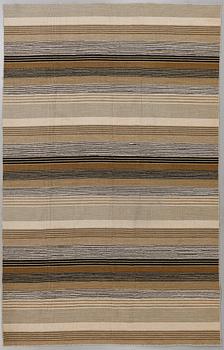 MATTA, 1900-talets andra hälft, ca 303 x 197 cm.