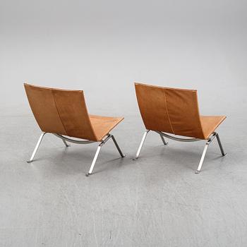 Poul Kjaerholm, fåtöljer, ett par "PK22", Fritz Hansen, Danmark.