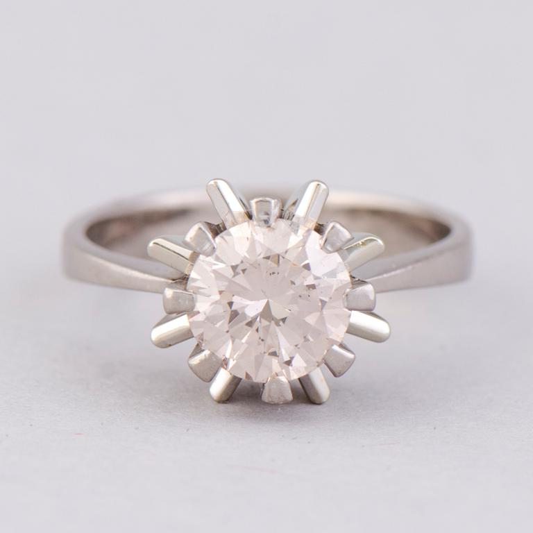RING, briljantslipad diamant, 18K vitguld.