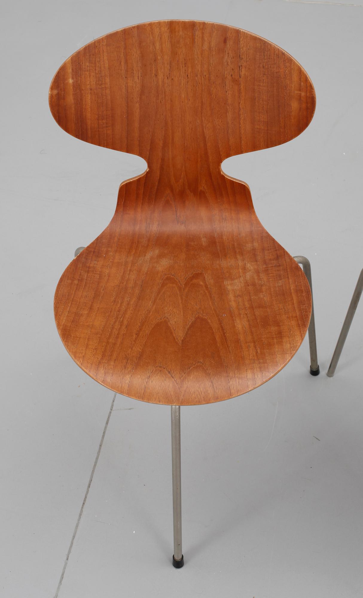 STOLAR, 3 st, "Myran". Design Arne Jacobsen för Fritz Hansen.