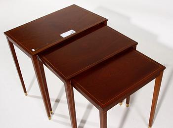 SATSBORD, 3 delar, gustaviansk stil.