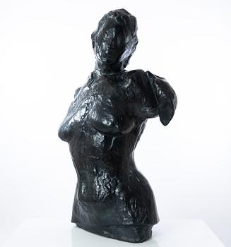 Gudmar Olovson, skulptur. Signerad. Numrerad. Gjutarstämpel. Brons, höjd 108 cm, längd 67 cm.