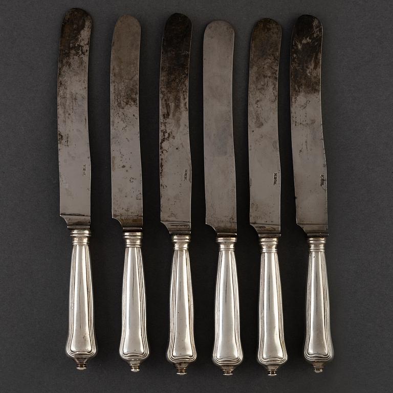 6 silver knives. 19th century.