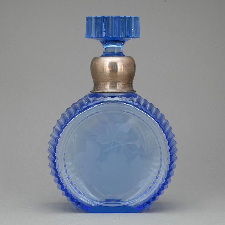 KARAFF, glas, 1900-talets första hälft.
