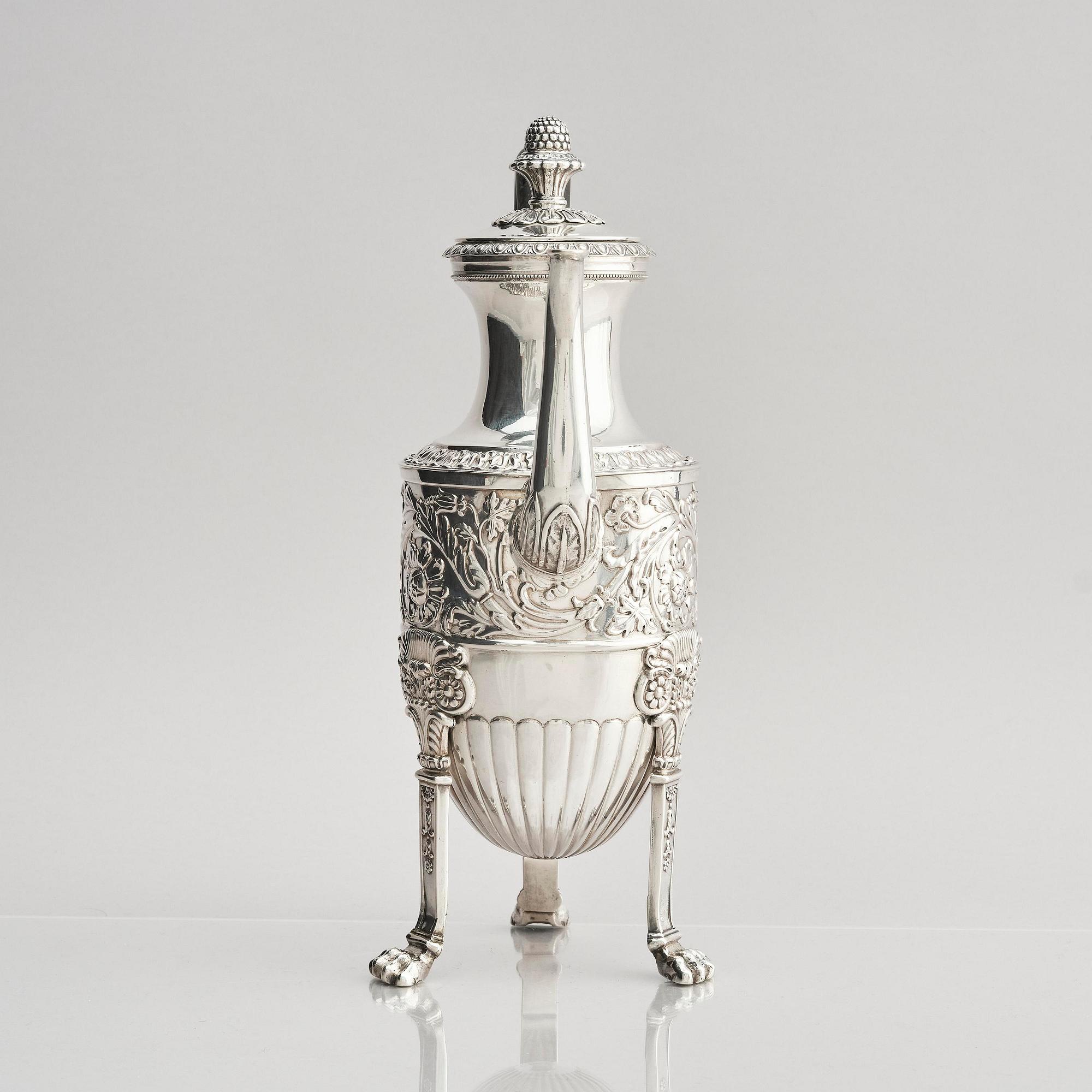 Adolf Zethelius, kaffekanna, silver, Stockholm 1832. Empire.