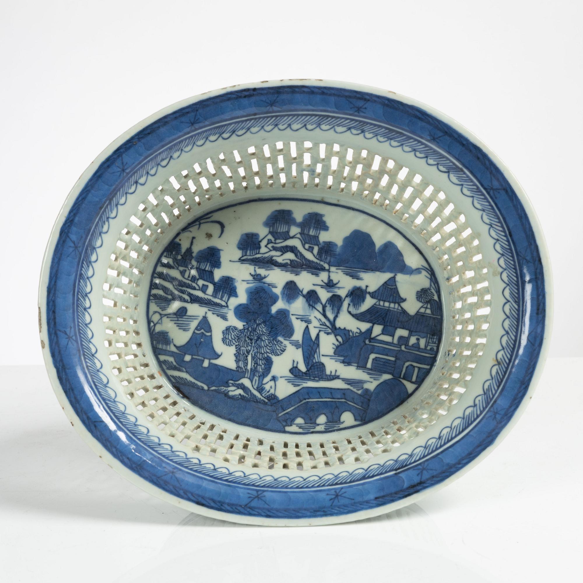 Gallerskål, porslin, Kina, Qingdynastin, 1800-tal.