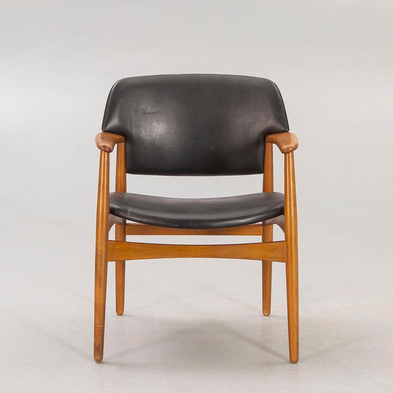 Aksel Bender Madsen & Ejnar Larsen karmstol modell 4205 för Fritz Hansen Danmark 1950-tal.