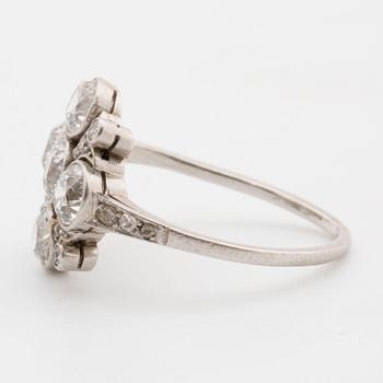 Ring with old-cut diamonds ca 1.60 cts. WA Bolin, Stockholm, 1927.