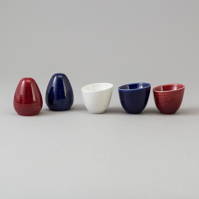 55 pcs of 'Blå Eld' porcelain service by Hertha Bengtsson fr Gustavsberg, second half of the 20th century.