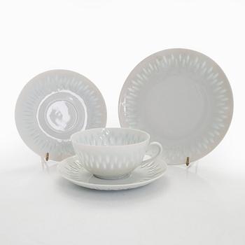 Friedl Holzer-Kjellberg, A set of 24-piece tea service, signed - F.H.Kj-. Arabia, Finland.