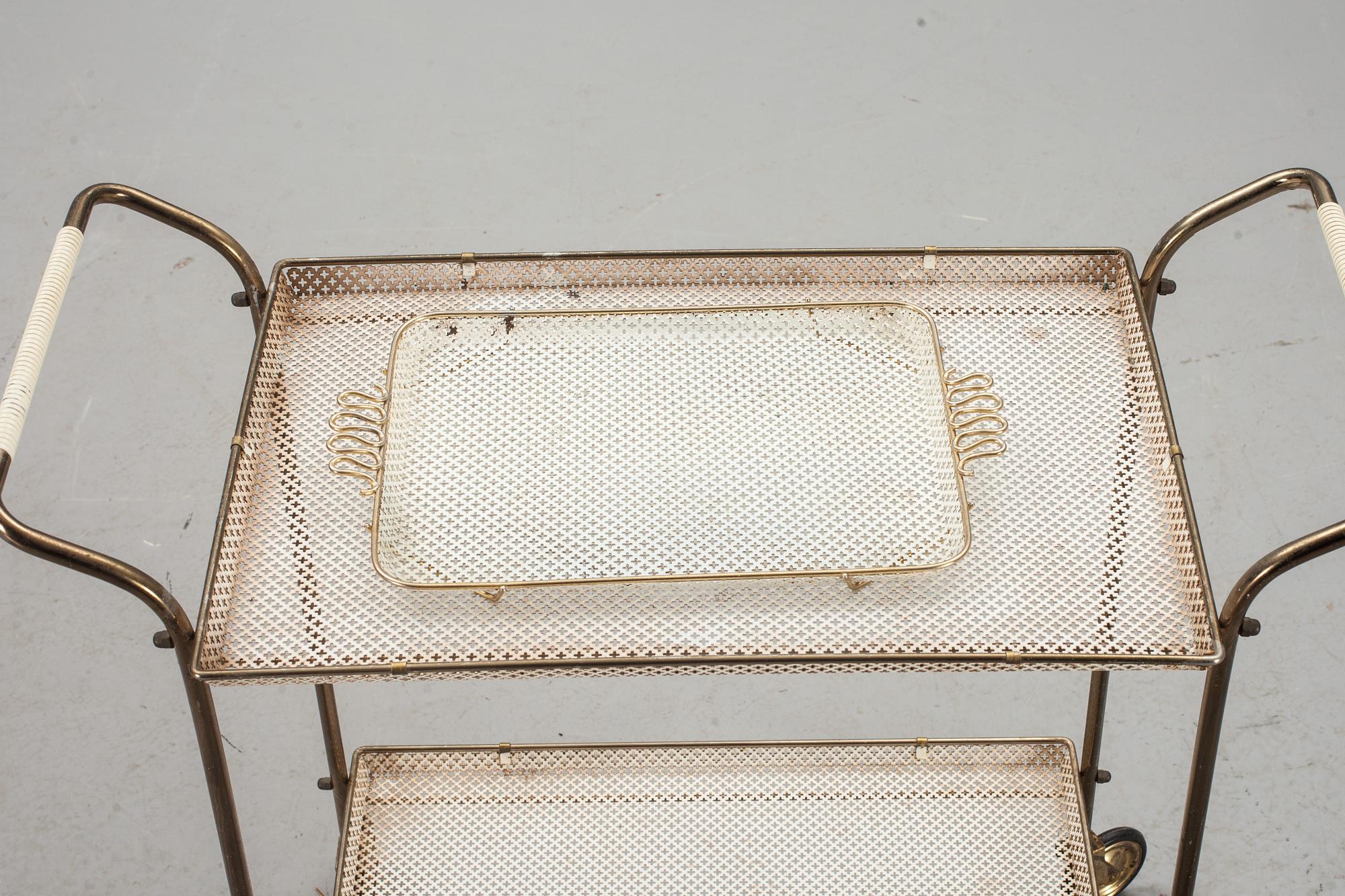SERVERINGSVAGN, 1900-talets mitt.