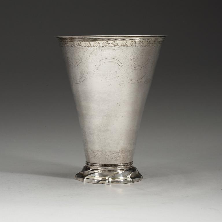 A Swedish 18th century parcel-gilt beaker, marks of Nils Grubb, Hudiksvall 1785.