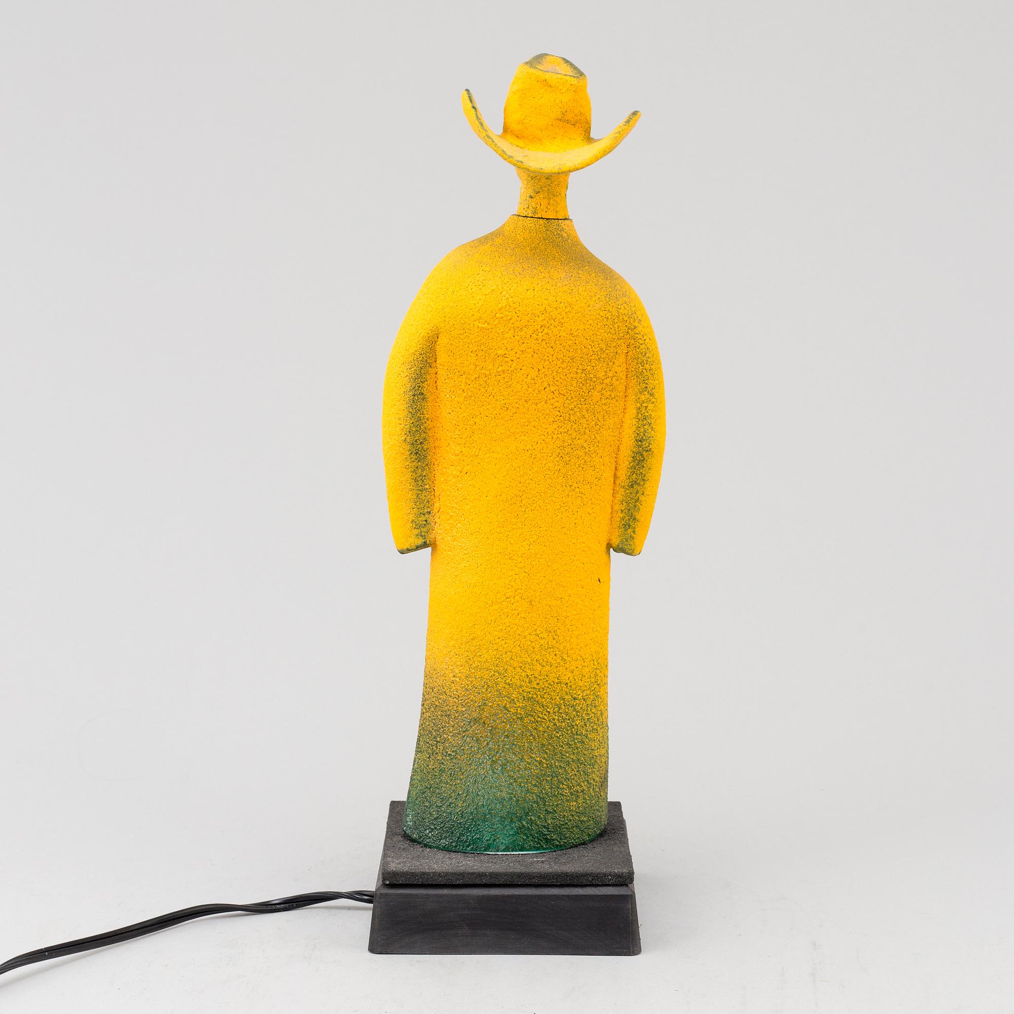 A Kjell Engman glass sculpture. Signed. Kosta Boda Limited edition.