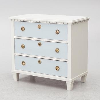 A chest of drawers, first half of the 20th Century.