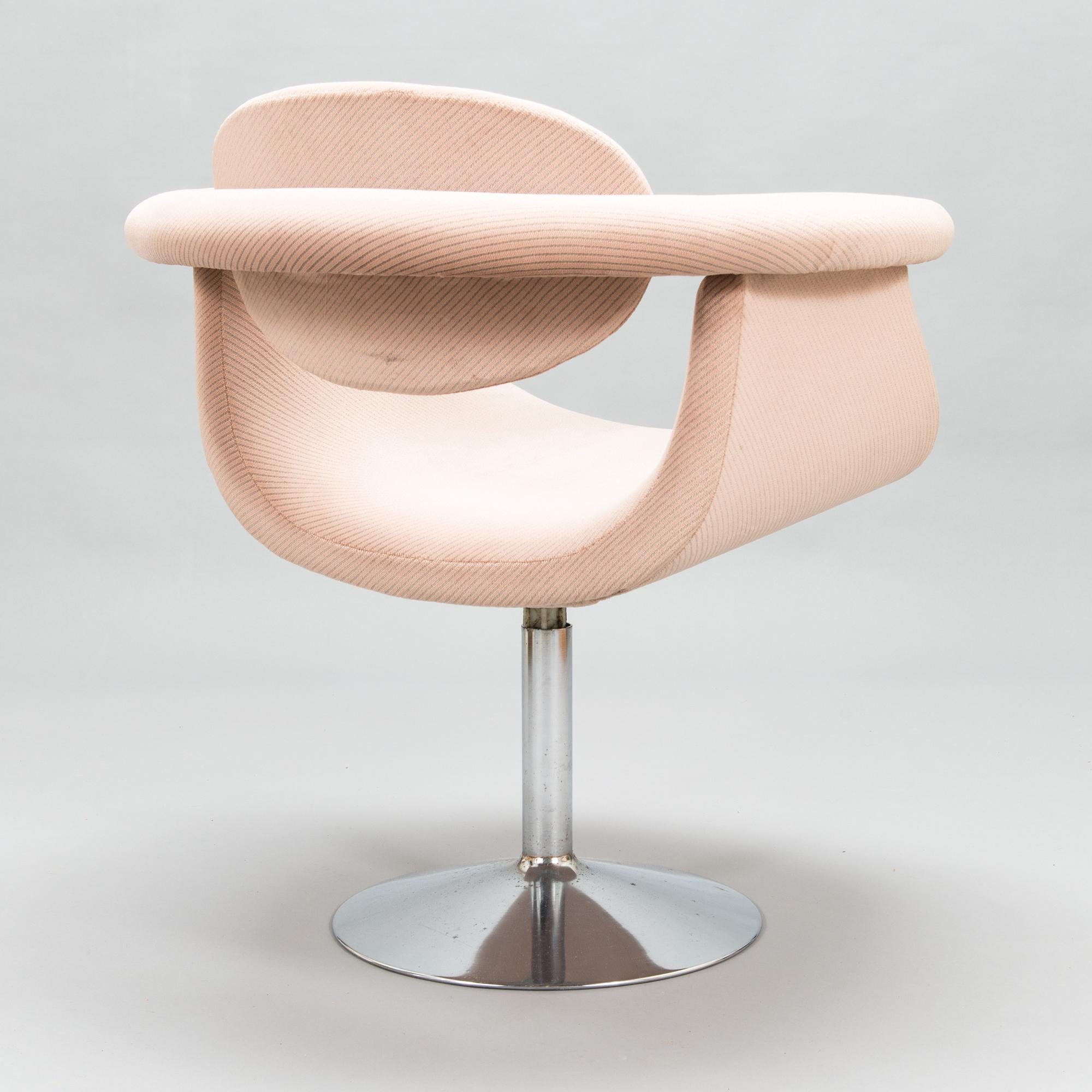 Eero Aarnio, a 1980's 'Captain's chair' for Asko.