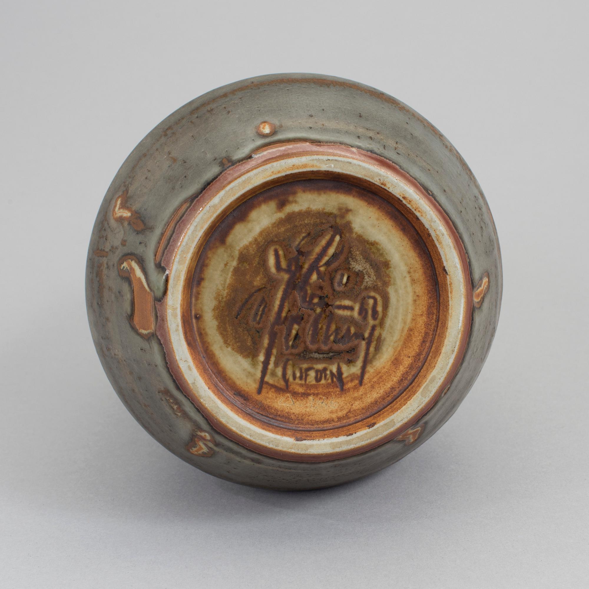 A Carl-Harry Stålhane stoneware vase, Rörstrand 1956. Unique.