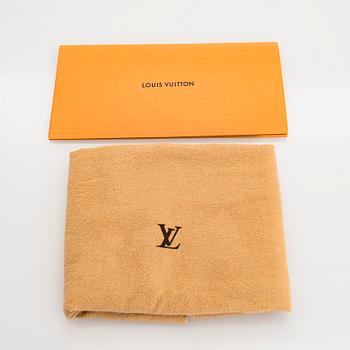 Louis Vuitton, a Monogram "Locky BB" bag.