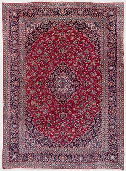 A Keshan carpet, c. 403 x 290 cm.