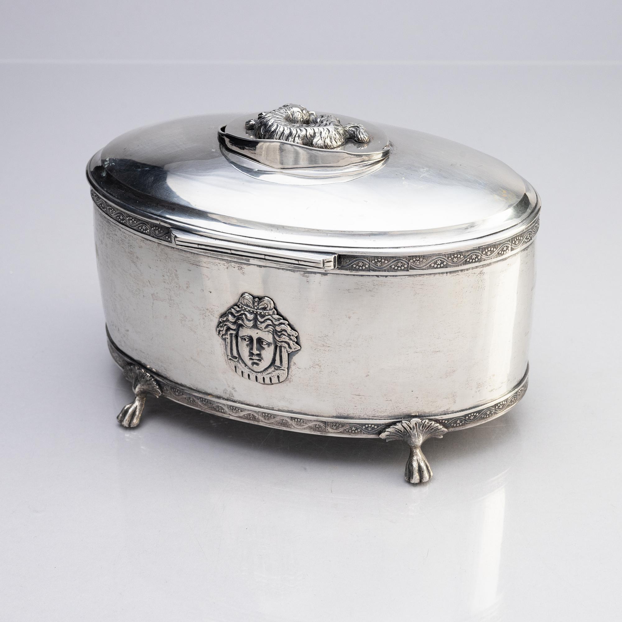 Anders Emanuel Blomquist, sockerskrin, silver, Vadstena 1825. Empire.