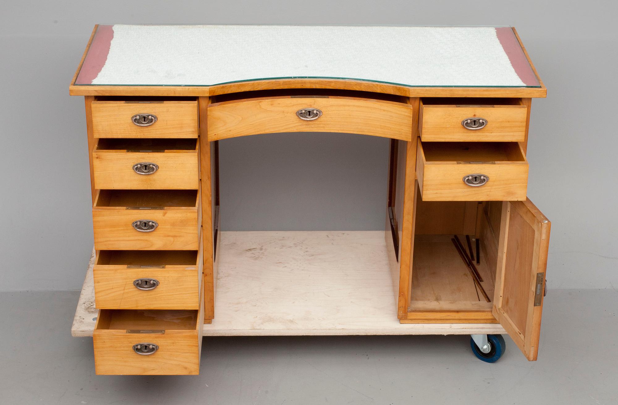 SKRIVBORD, jugend, 1900-talets början.