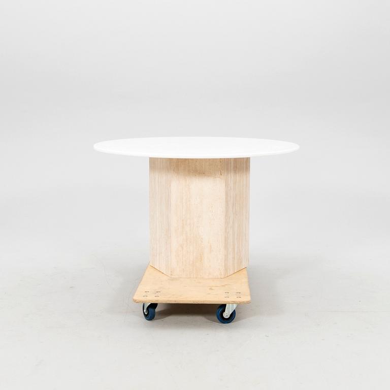 Matbord sent 1900-tal/2000-tal.