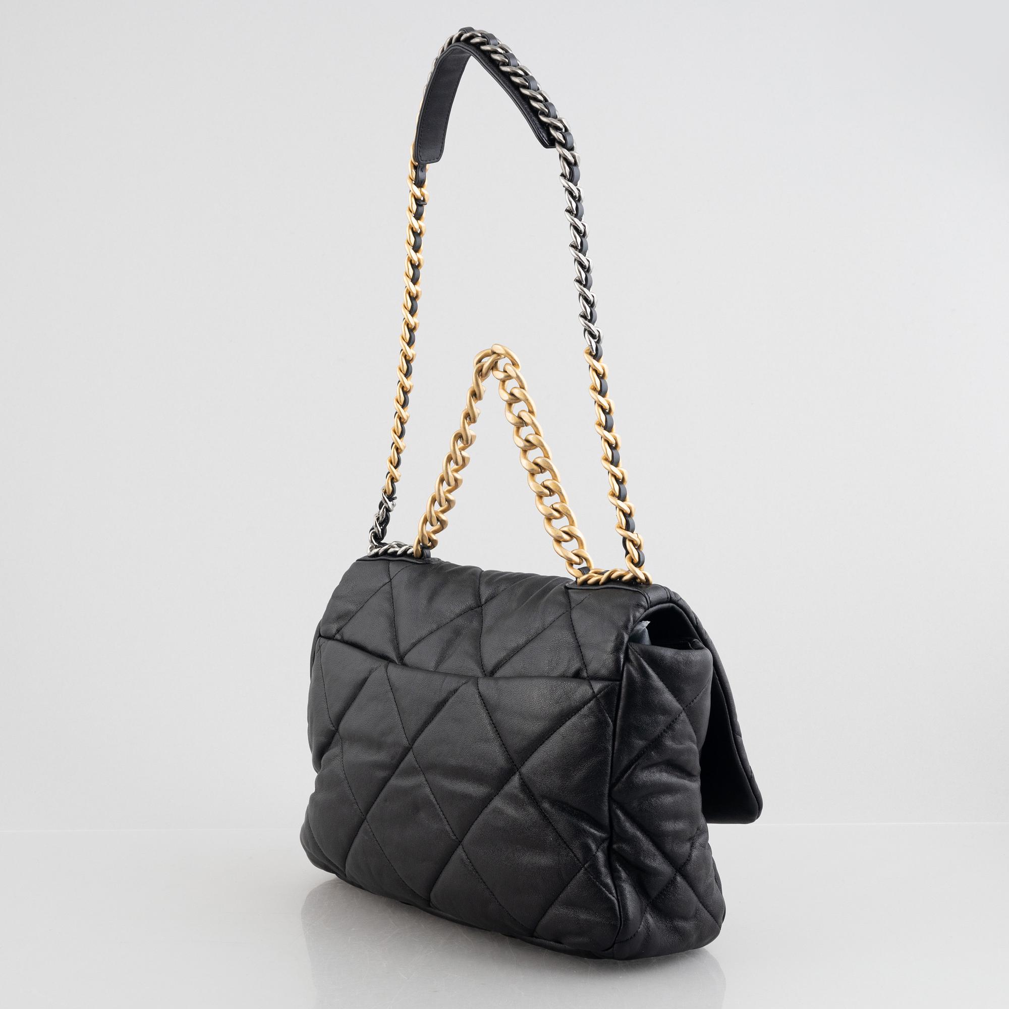 Chanel, väska, "19 large flap bag", 2019.