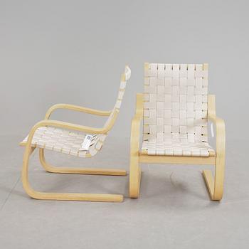 FÅTÖLJER, ett par. Modell 406, Alvar Aalto. Modellen formgiven 1947.