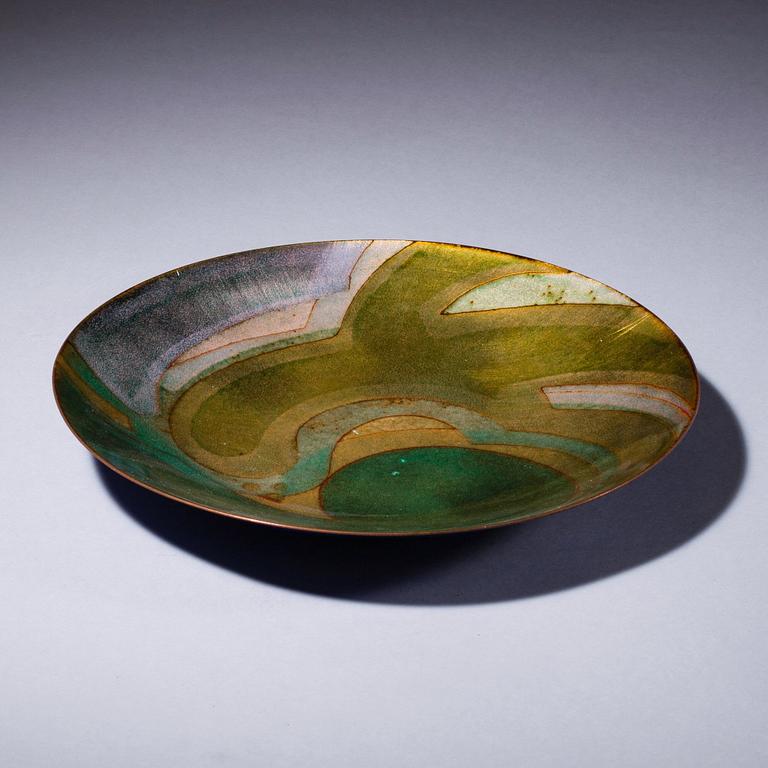 Saara Hopea, A DECORATIVE DISH.