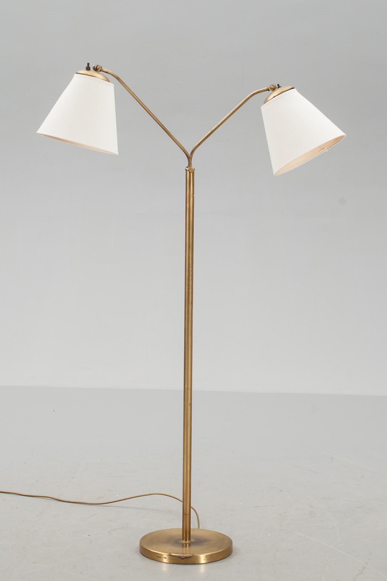 GOLVLAMPA, 1900-talets andra hälft.