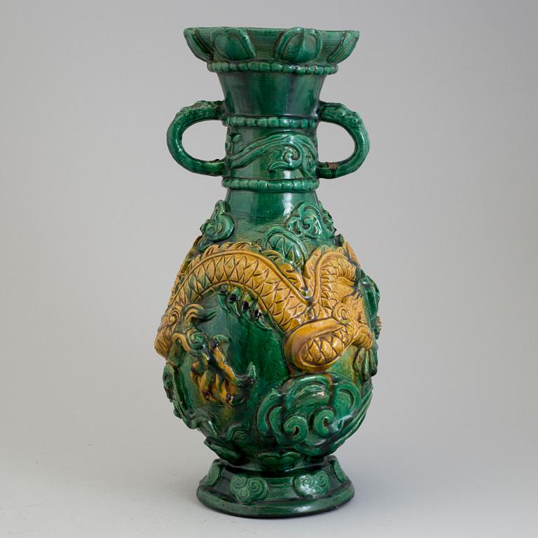 A Ming style ceramic vase with handles, 20th century.