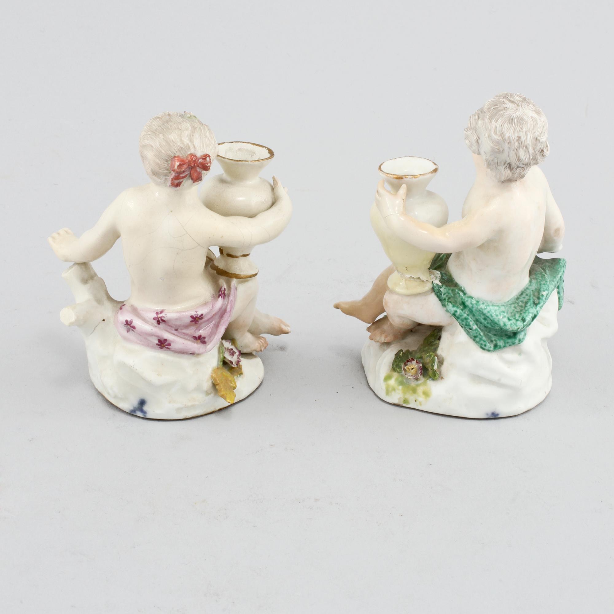 FIGURINER, ett par, porslin, Meissenliknande stämpel, 1700/1800-tal.