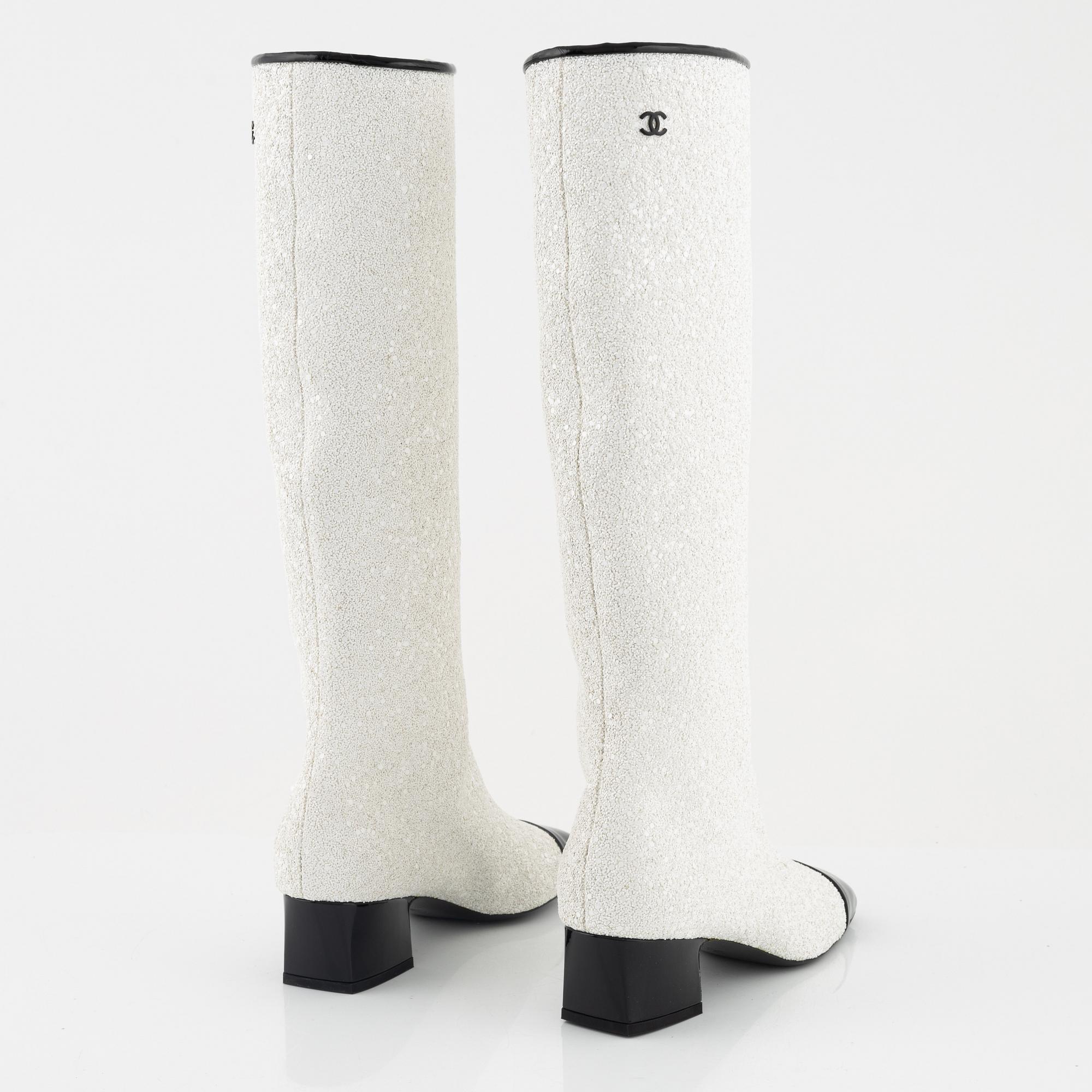 Chanel, a pair of sequin high boots, size 37.