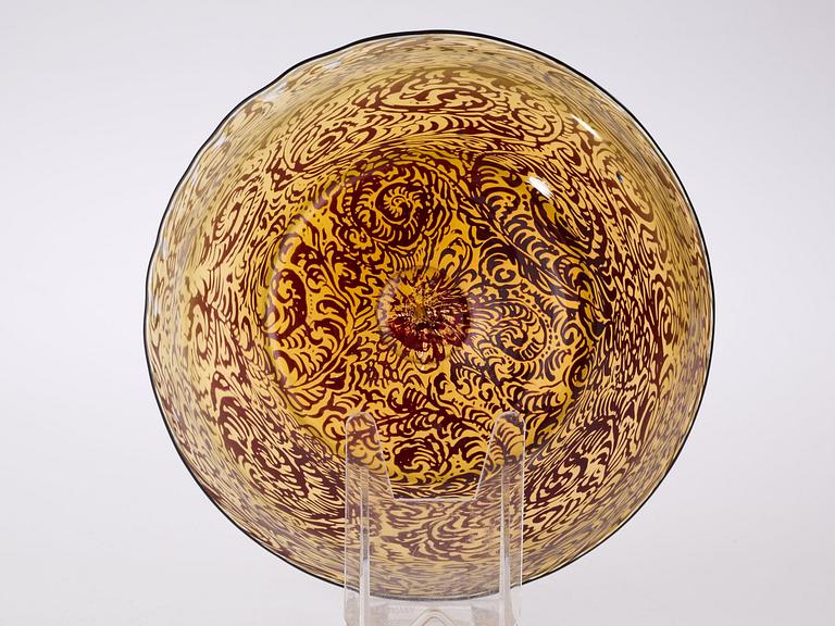 An Edward Hald 'graal' glass vase, Orrefors 1920.