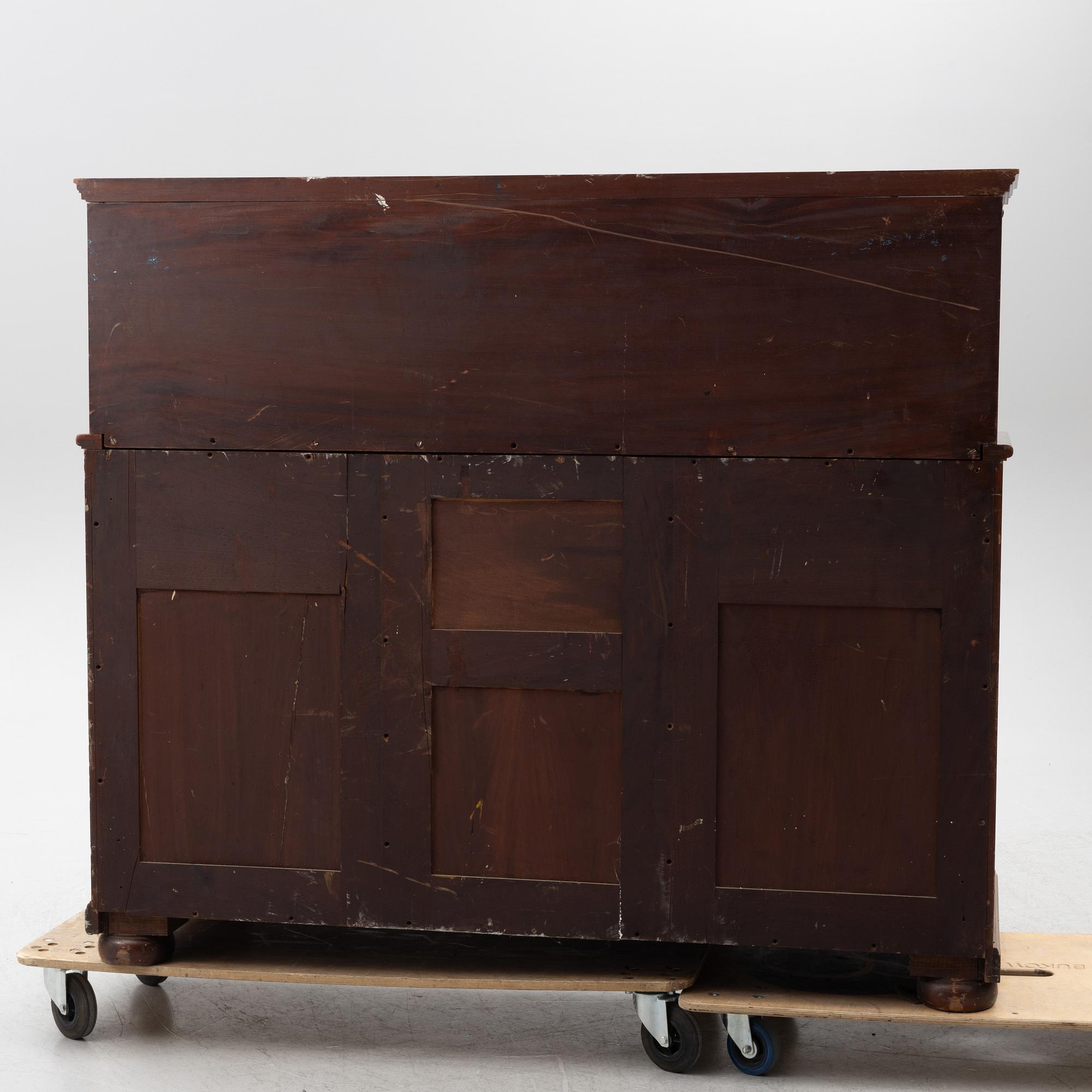 Skänk, tidigt 1900-tal.