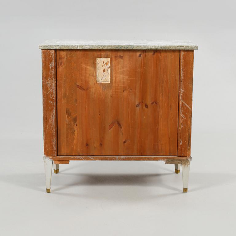 BYRÅ, gustaviansk stil, 1900-talets början.