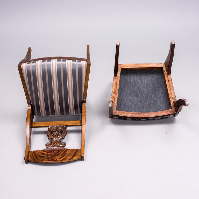 STOLAR, ett par, biedermeierstil, tidigt 1900-tal.