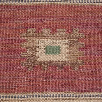 Märta Måås-Fjetterström, a carpet, "Röd grön äng", flat weave, ca 328-333 x 258,5-262 cm, signed AB MMF.