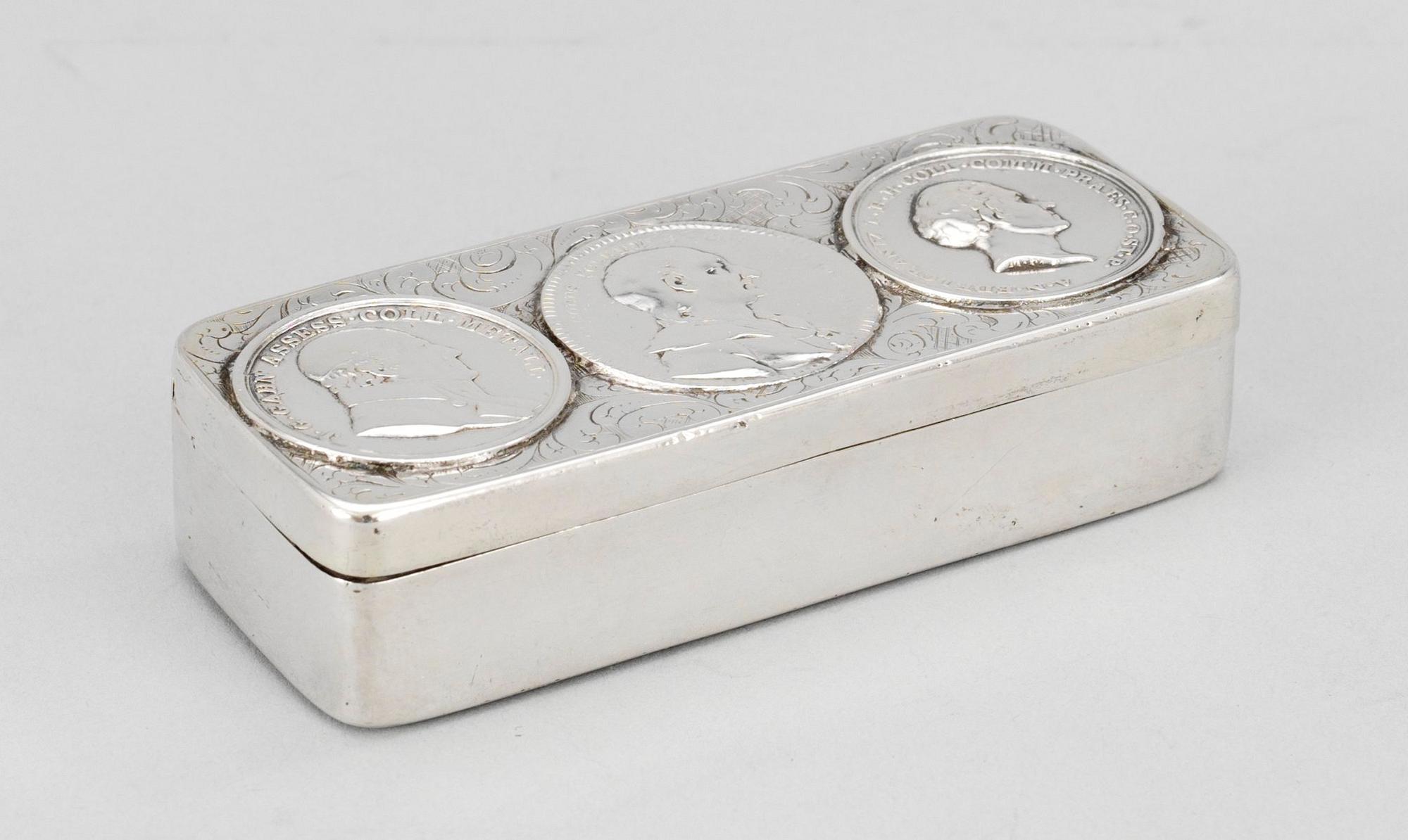 SNUSDOSA, silver, svårtydd mästarstämpel, Norrtälje 1856.