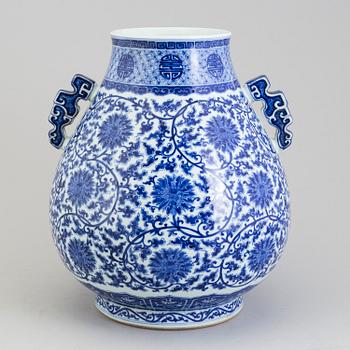 A large Chinese 20th century blue and white porcelain vase.