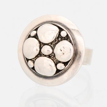 SAARA HOPEA, RING, silver. Ossian Hopea, Borgå 1963.